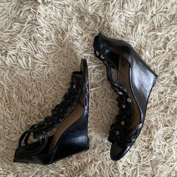 Vince Camuto jeweled wedge sandal, size 9B - Picture 2 of 15